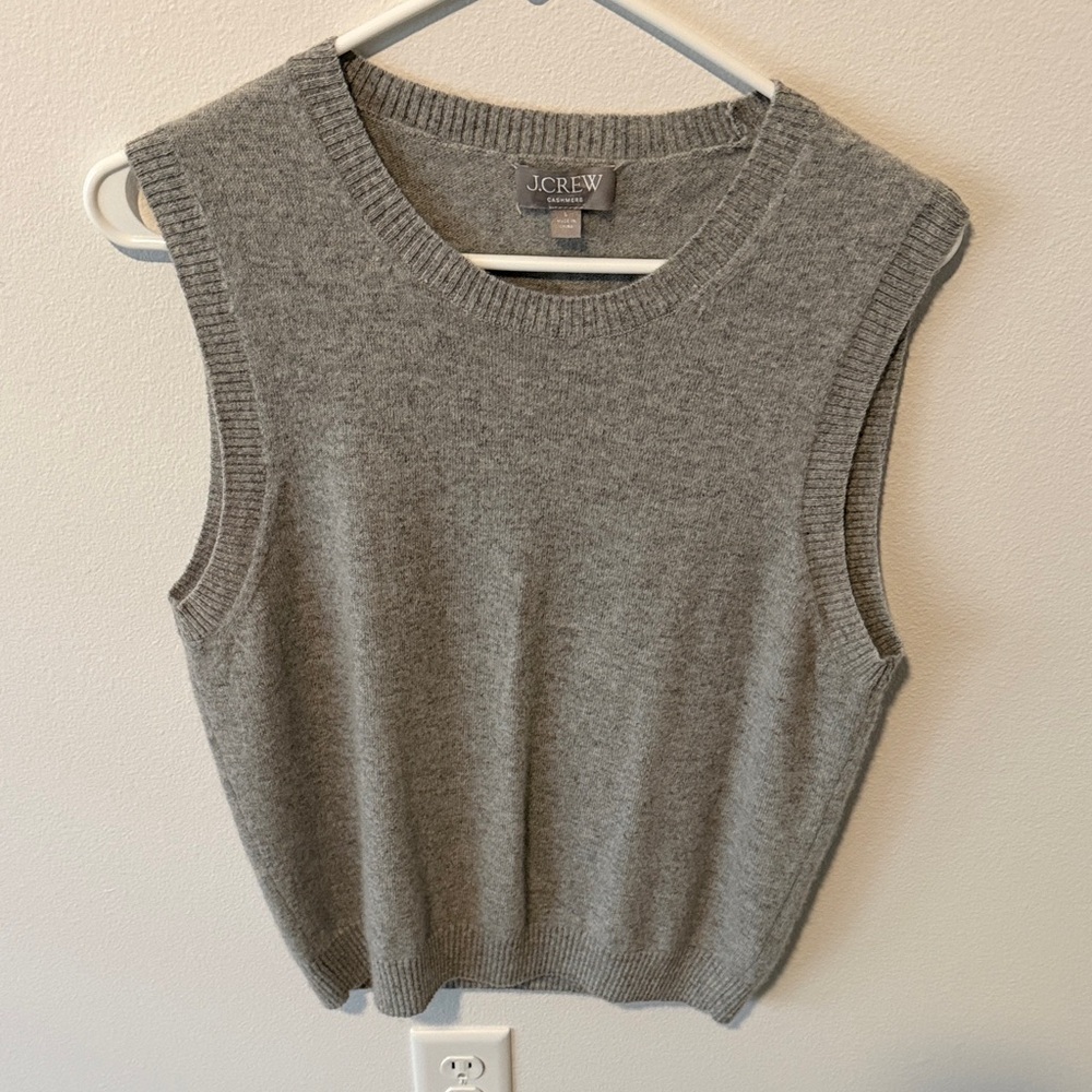 J. Crew Heather Gray Cashmere Crewneck Vest Size L. Mint